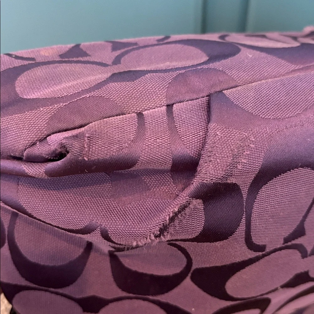 Coach purple Signature Duffle Shoulder Bag with matching wristlet F15067 - Picture 7 of 16